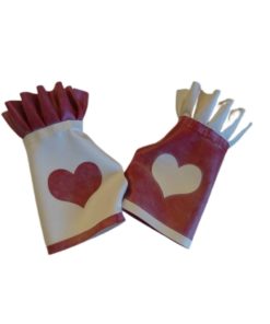 Frill Cuff Hearts Gloves